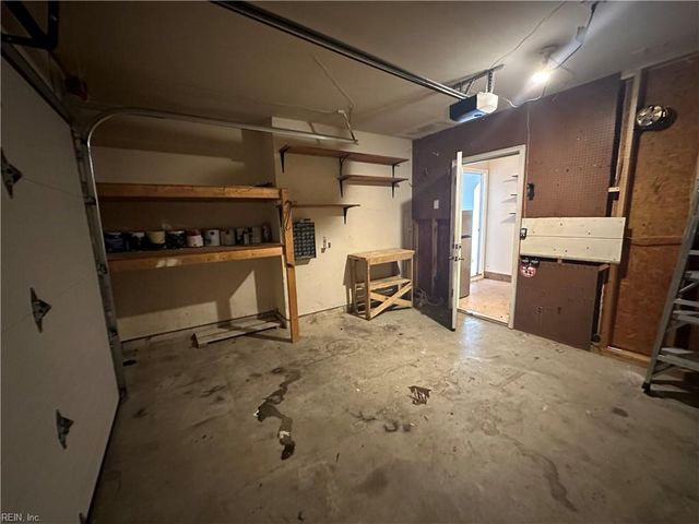 3265 Twinflower LN, Virginia Beach, VA 23453