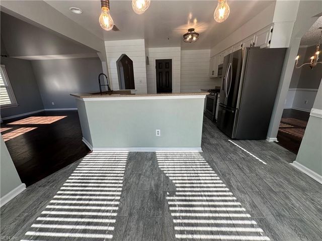 3265 Twinflower LN, Virginia Beach, VA 23453