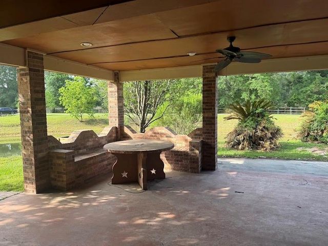 11529 Warner Road, Cleveland, TX 77328