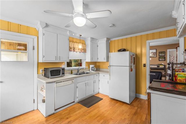 219 Hastings Drive, Kernersville, NC 27284