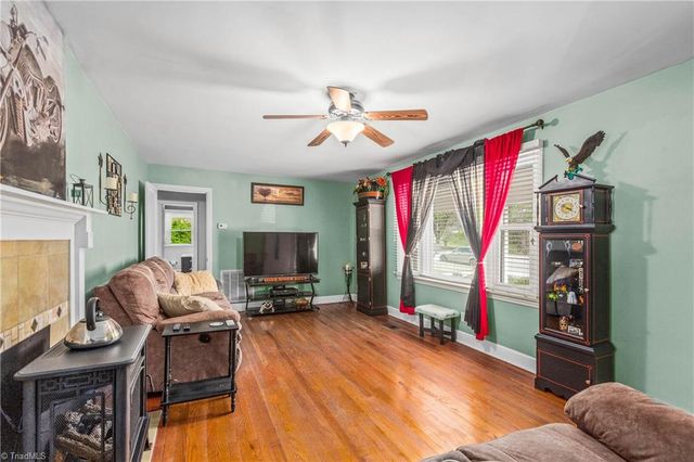 219 Hastings Drive, Kernersville, NC 27284