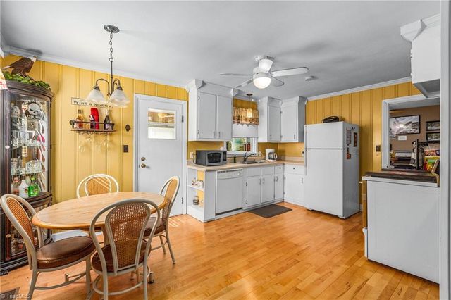 219 Hastings Drive, Kernersville, NC 27284