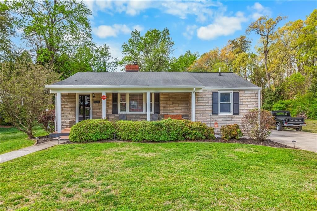 219 Hastings Drive, Kernersville, NC 27284