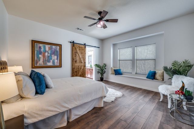 1420 Jordan Creek Court, Little Elm, TX 75068