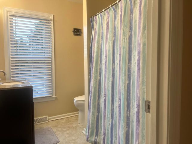 4160 Arlington Hills DR, Roanoke, VA 24018