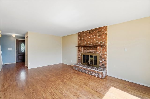 2033 Malibu Trail, Xenia, OH 45385