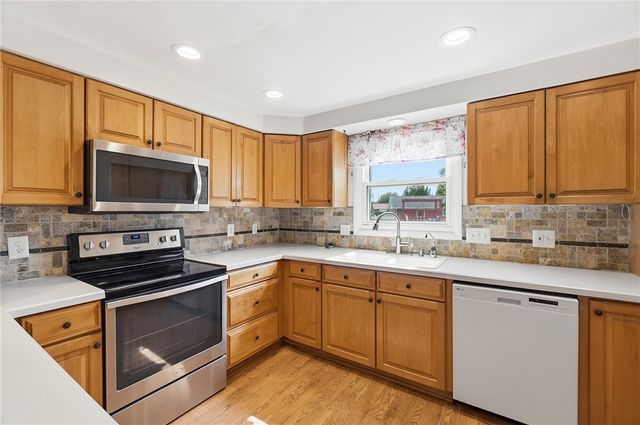 2033 Malibu Trail, Xenia, OH 45385