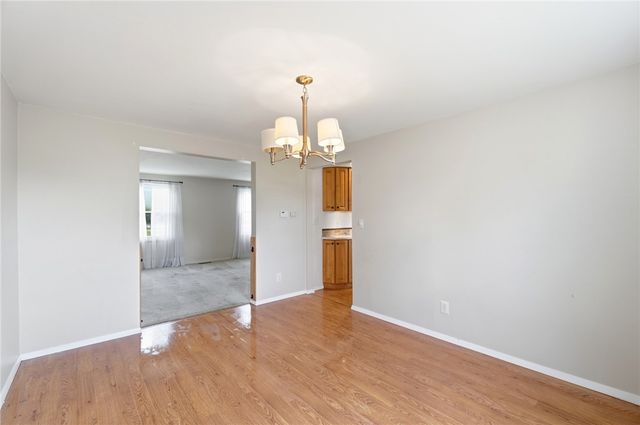 2033 Malibu Trail, Xenia, OH 45385