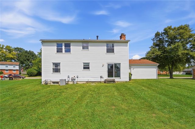 2033 Malibu Trail, Xenia, OH 45385