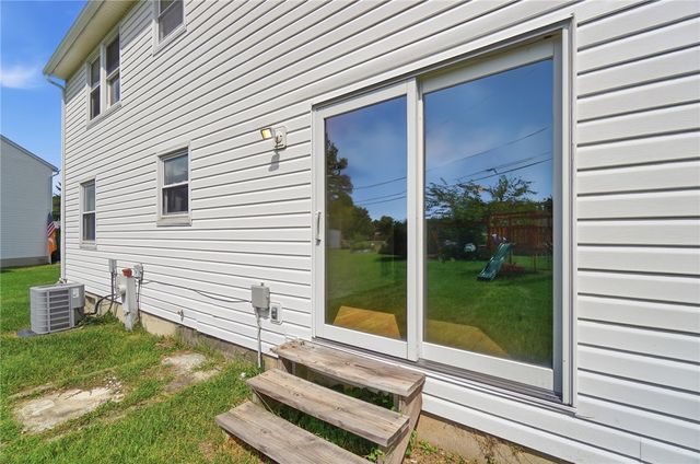 2033 Malibu Trail, Xenia, OH 45385
