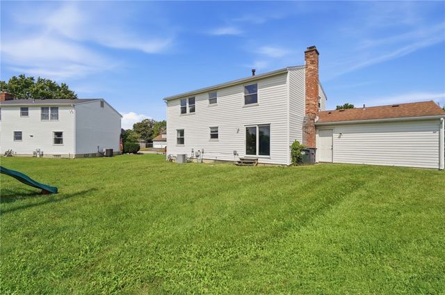 2033 Malibu Trail, Xenia, OH 45385