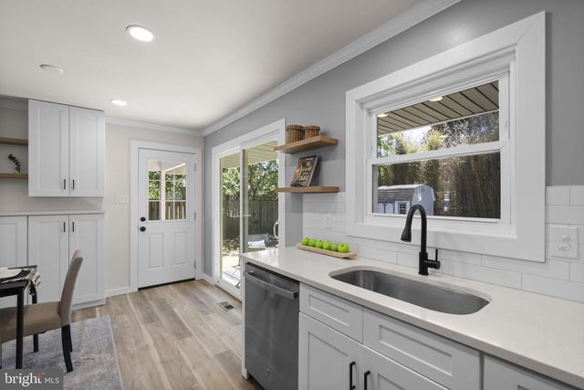 4304 ELIZABETH ST, Rockville, MD 20853