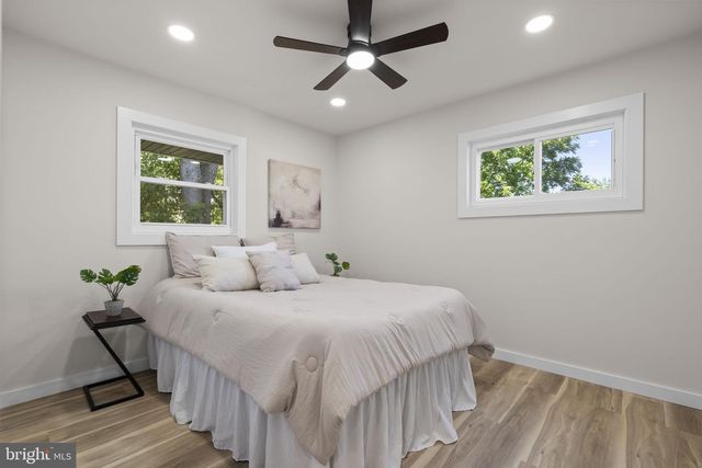 4304 ELIZABETH ST, Rockville, MD 20853