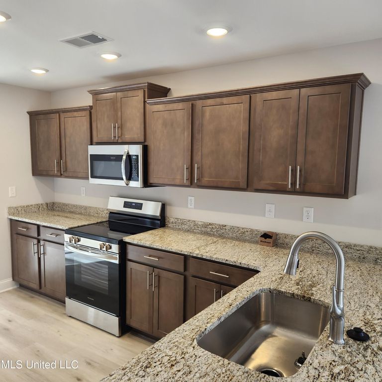7720 Ferndale Drive, Olive Branch, MS 38654 — photo 2