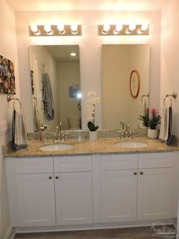 7170 Village Ln, Pensacola, FL 32504