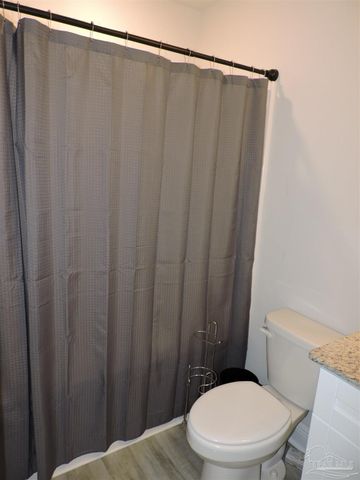 7170 Village Ln, Pensacola, FL 32504