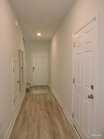 7170 Village Ln, Pensacola, FL 32504