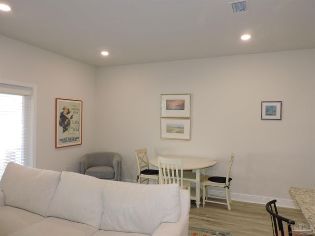 7170 Village Ln, Pensacola, FL 32504