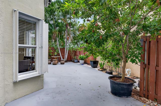 4950 SW 152nd Ave, Miramar, FL 33027