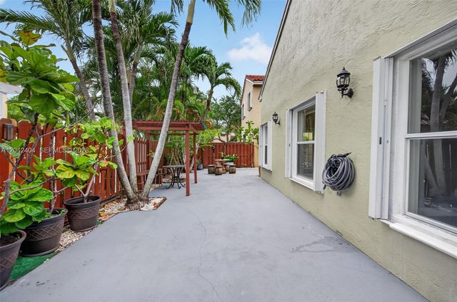 4950 SW 152nd Ave, Miramar, FL 33027