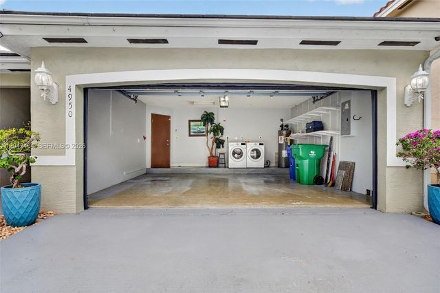 4950 SW 152nd Ave, Miramar, FL 33027