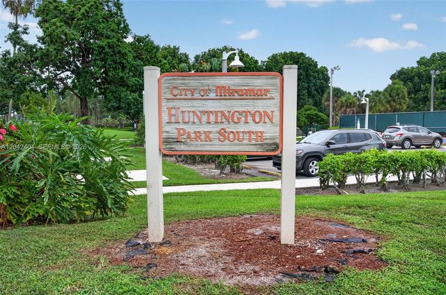 4950 SW 152nd Ave, Miramar, FL 33027