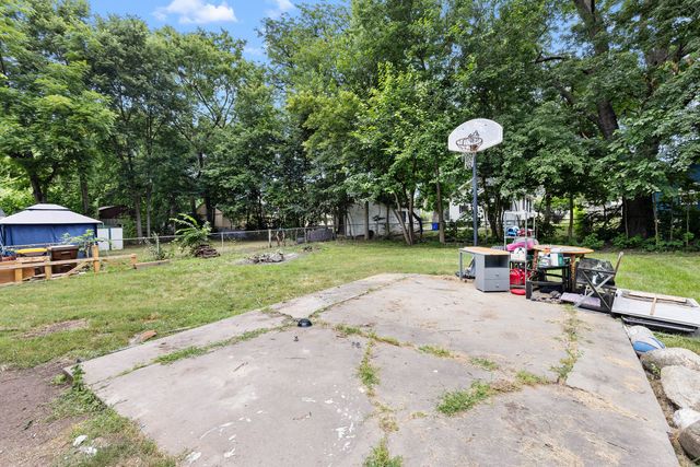 2738 Marshall Street, Rockford, IL 61109