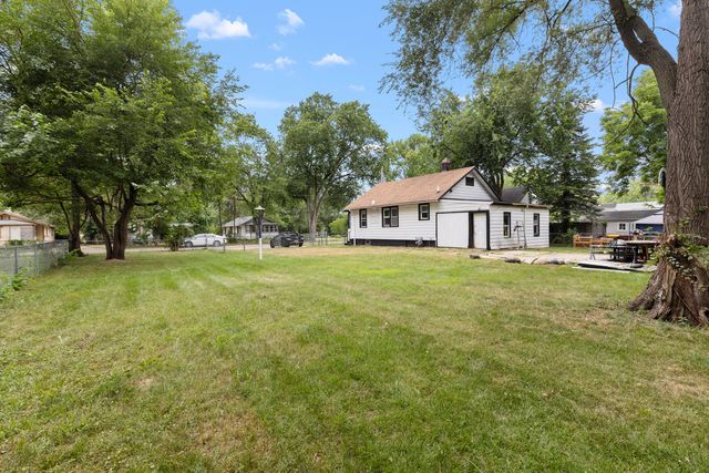2738 Marshall Street, Rockford, IL 61109