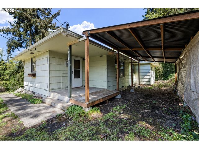 2415 HENDERSON Ave, Eugene, OR 97403