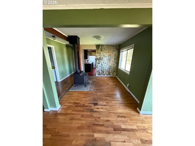 2415 HENDERSON Ave, Eugene, OR 97403