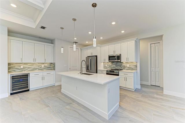 380 HOLLY ROAD, Venice, FL 34293