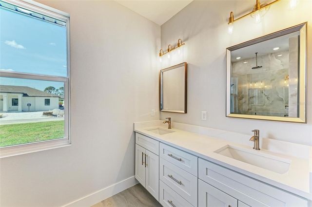 380 HOLLY ROAD, Venice, FL 34293