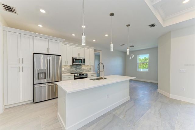 380 HOLLY ROAD, Venice, FL 34293