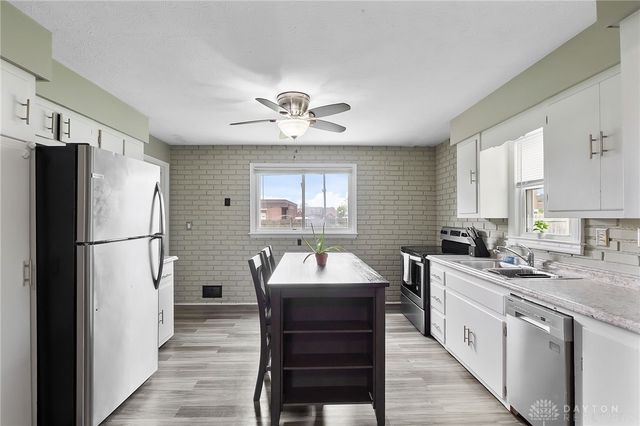 240 Skyview Drive, Vandalia, OH 45377