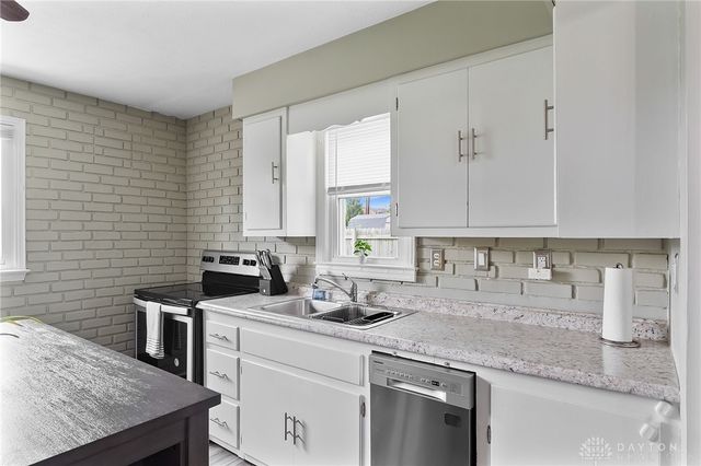 240 Skyview Drive, Vandalia, OH 45377