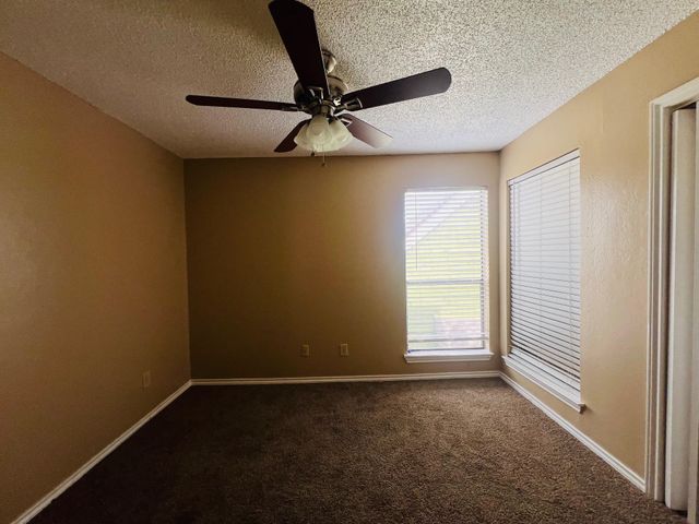 9807 Walnut Street 303, Dallas, TX 75243