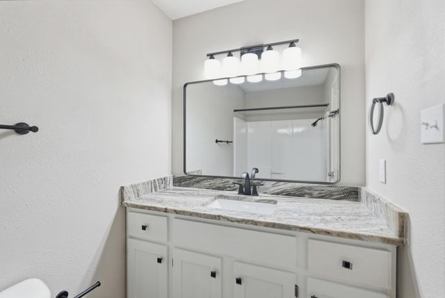 4 Huckleberry, Conway, AR 72032