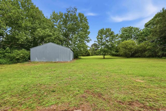 4 Huckleberry, Conway, AR 72032