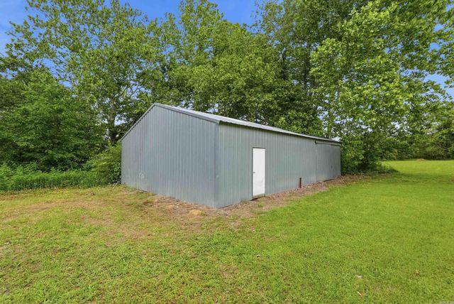 4 Huckleberry, Conway, AR 72032