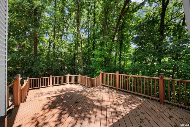 5 WHITE OAK Court, Moline, IL 61265