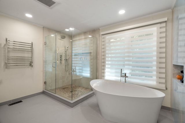 213 Nahanton St 213, Newton, MA 02459