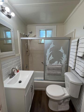 2305 San Jose Ave, Alameda, CA 94501
