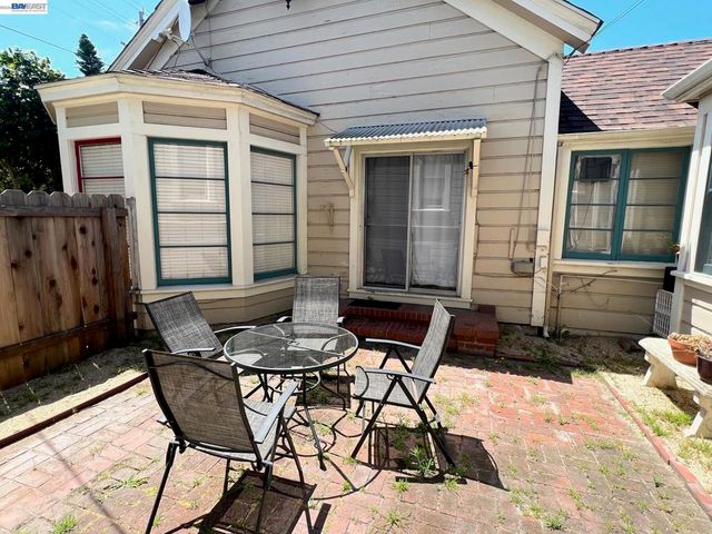 2305 San Jose Ave, Alameda, CA 94501