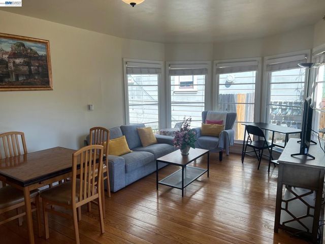 2305 San Jose Ave, Alameda, CA 94501