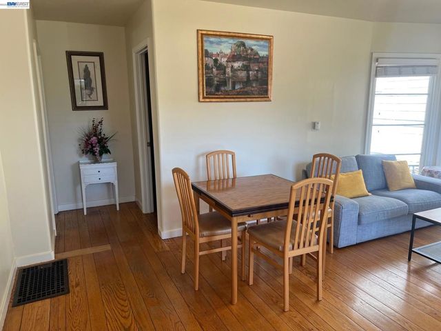 2305 San Jose Ave, Alameda, CA 94501