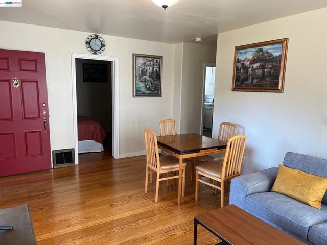 2305 San Jose Ave, Alameda, CA 94501