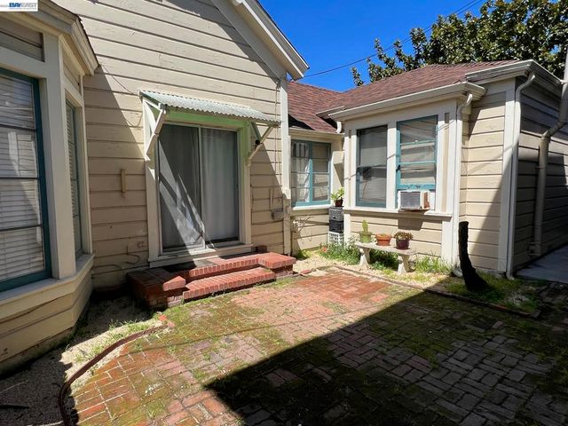 2305 San Jose Ave, Alameda, CA 94501