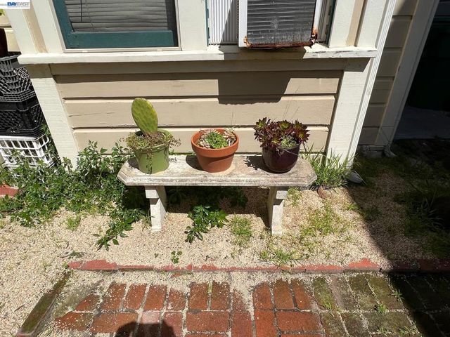 2305 San Jose Ave, Alameda, CA 94501
