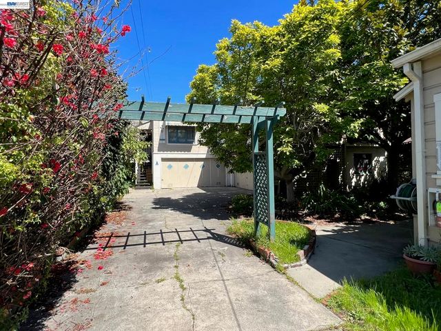 2305 San Jose Ave, Alameda, CA 94501