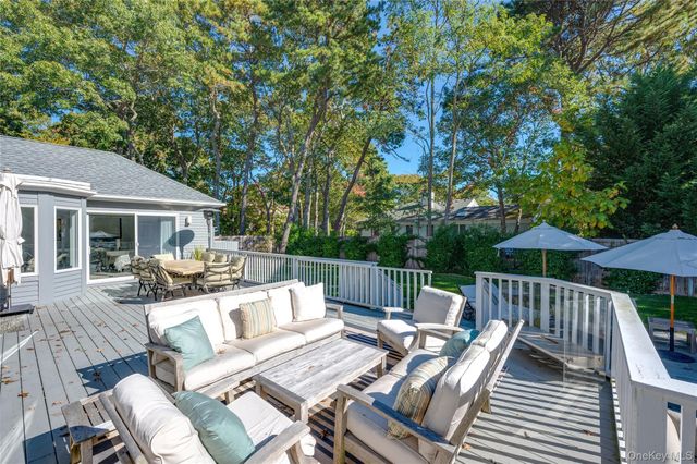 6 Bridle Path, Westhampton Beach, NY 11978